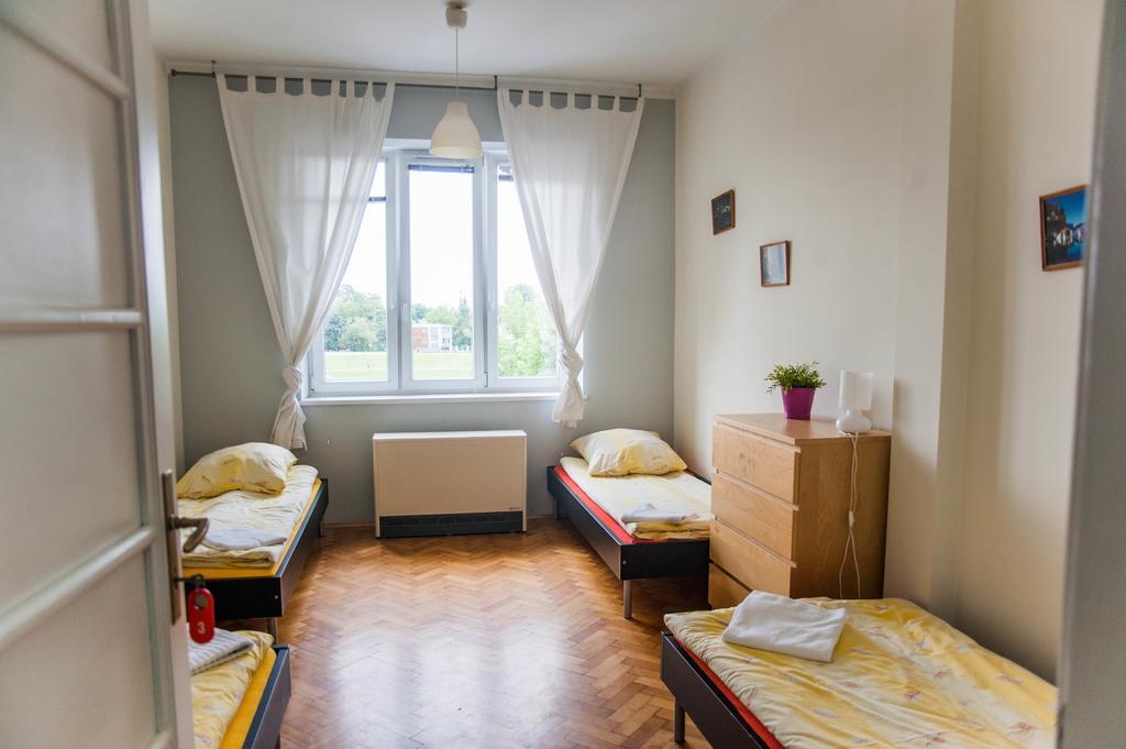 Okay House Bed and Breakfast Cracovia Habitación foto